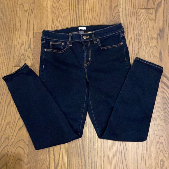 - ❤️J. Crew dark wash stretch skinny blue jean-29/28